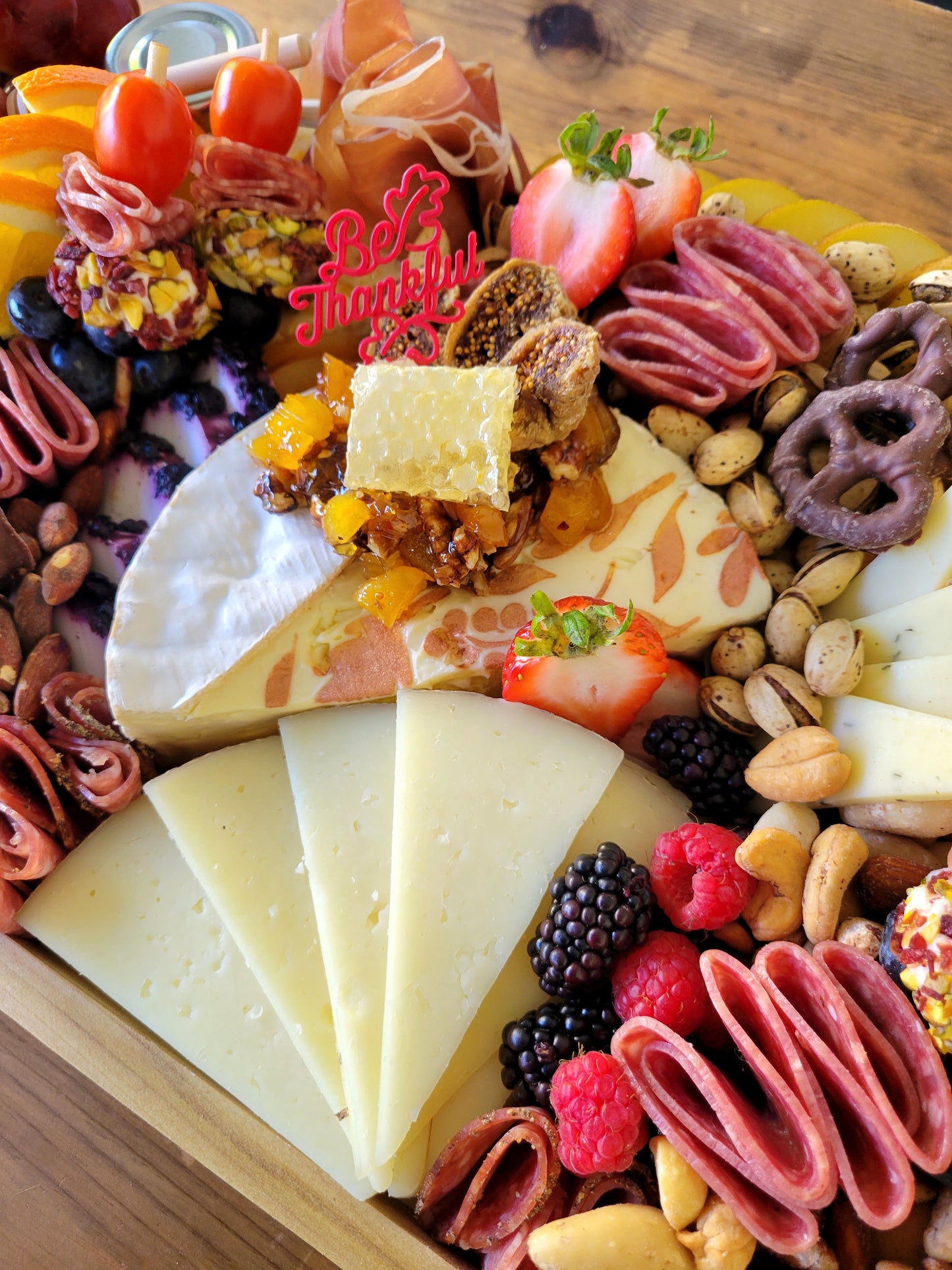 18" Thanksgiving Board Brie